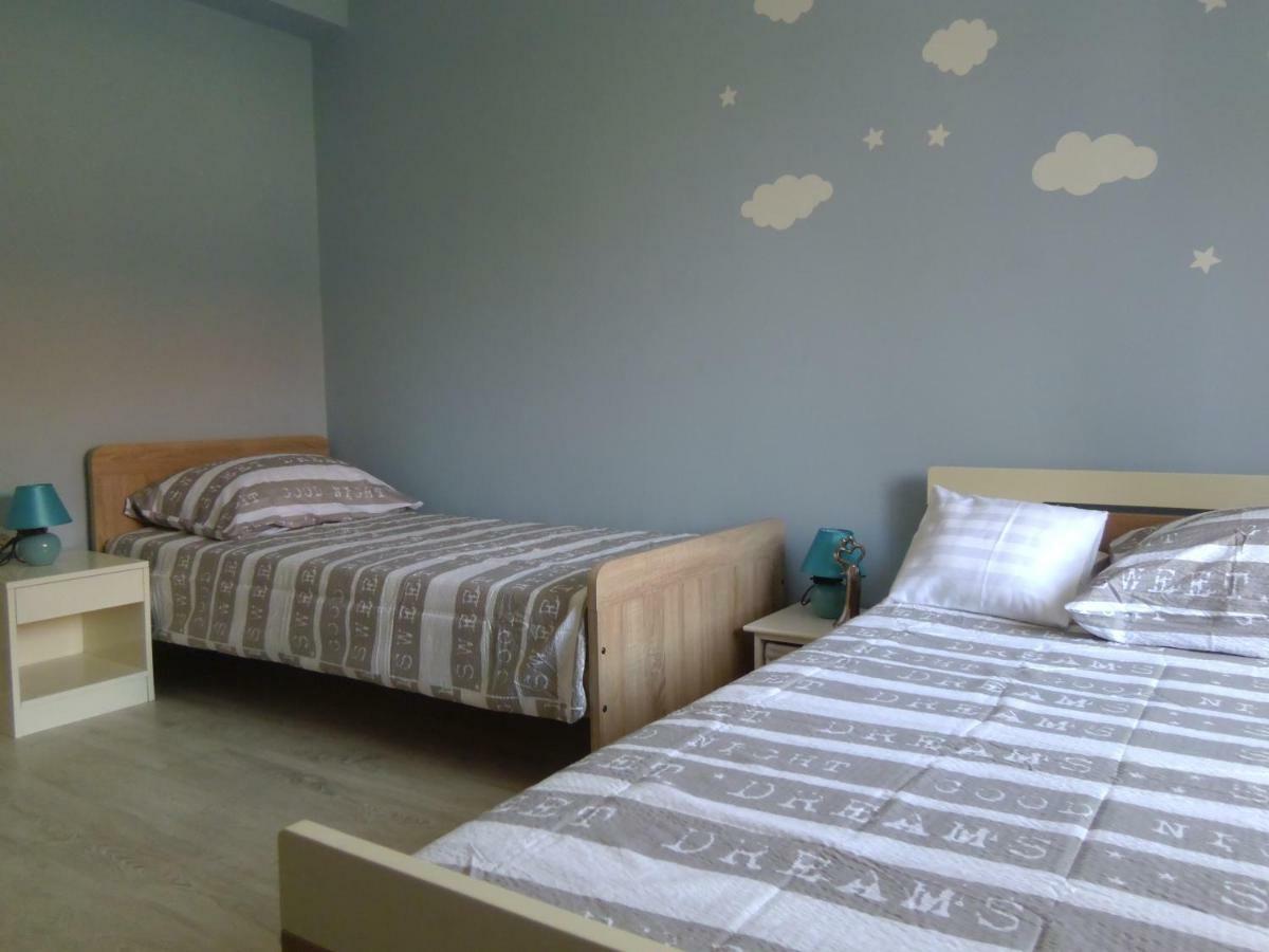 Apartman Sara Lägenhet Šibenik Exteriör bild