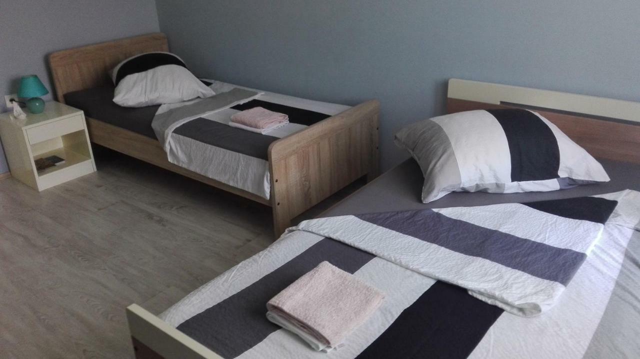 Apartman Sara Lägenhet Šibenik Exteriör bild